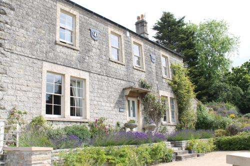 www.roundhillfarmhouse.com