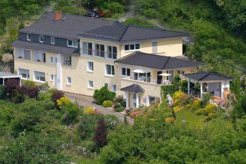 www.villa-schaumburg.de