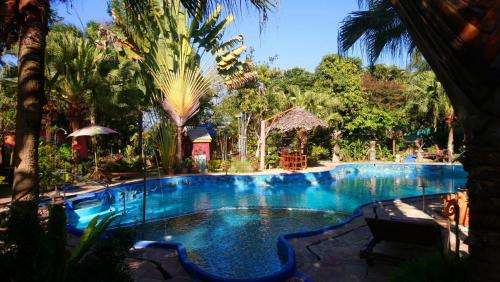 www.riverside-homestay.com