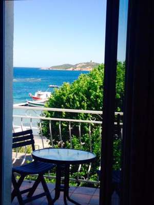 www.corsica-hotel-legolfe.com