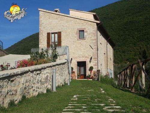 www.casalelapalombara.it
