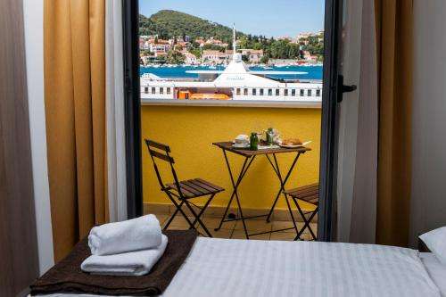www.hostelsol.hr