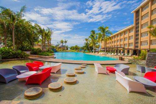 www.begrandresort-bohol.com