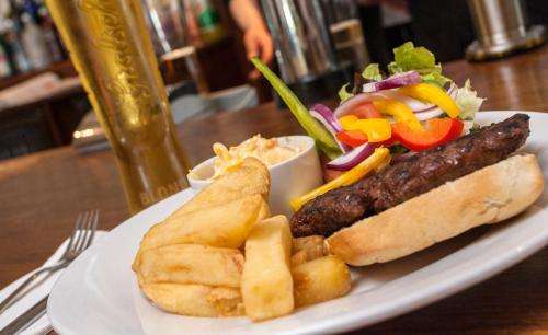 www.tuckersinn.co.uk