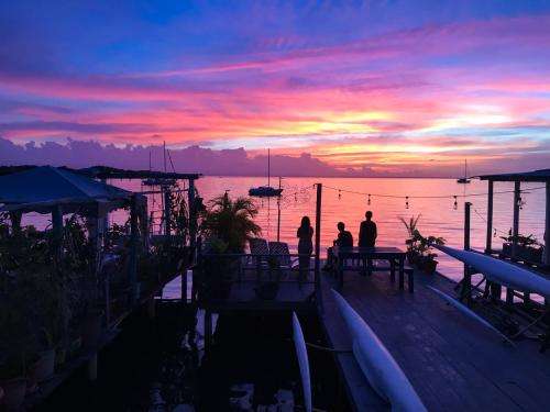 www.saigonbaybnb.com