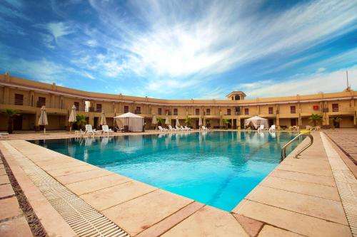 www.lavienaresort.com
