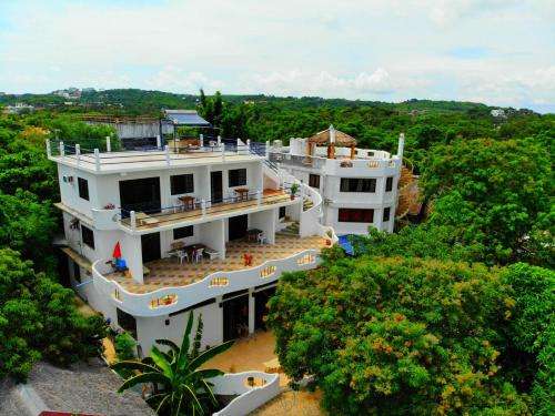 www.aquariusboracay.com
