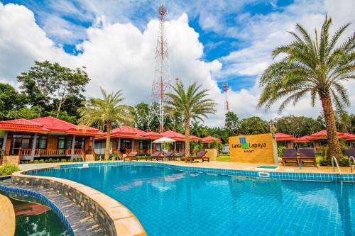 www.lantalapayaresort.com