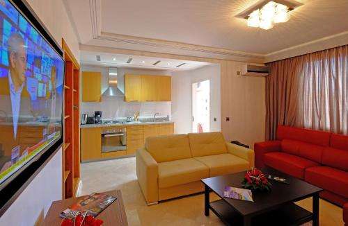 www.hotelappartmouna.com
