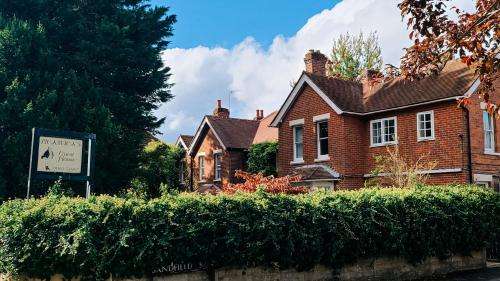 www.pickwicksguesthouse.co.uk