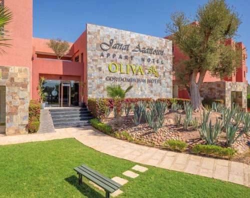 www.olivahotelmarrakech.com