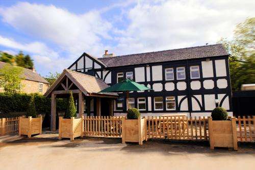 www.fenwickarms.co.uk