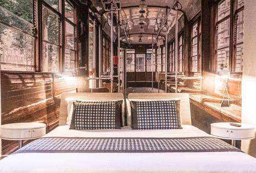 www.aparthotelmeneghino.com