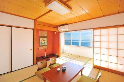 www.hinoemi.com