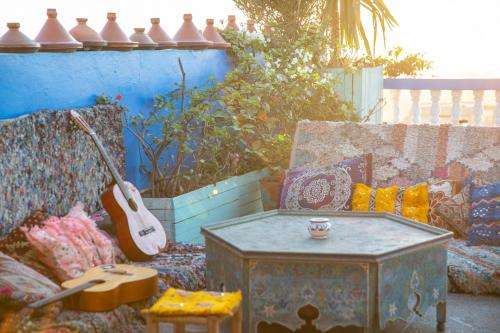 www.thelunarsurfhouse.com