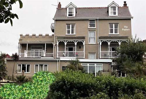 www.poplarsguesthouse.co.uk