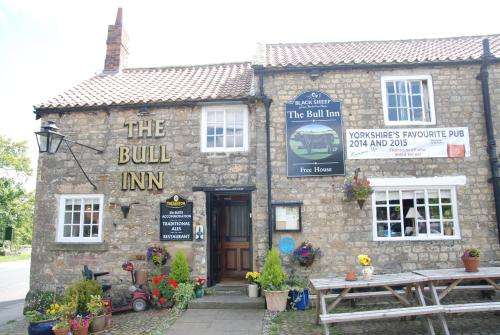 www.thebullwesttanfield.co.uk