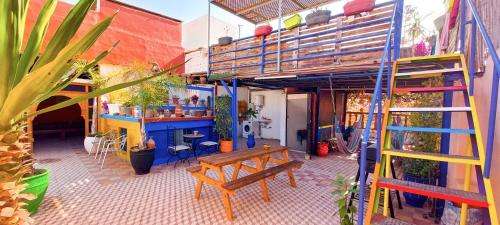 www.sunsetsurfhouse.com