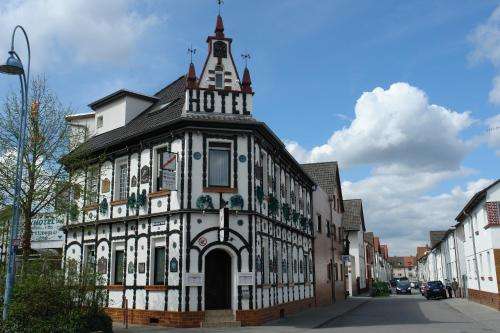 www.hotel-tenne-viernheim.de