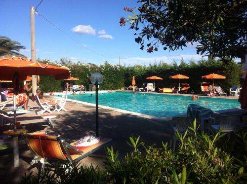 www.violaclubvillage.it