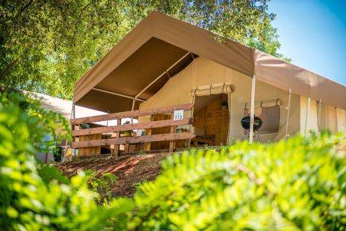 www.sunflower-camping.com
