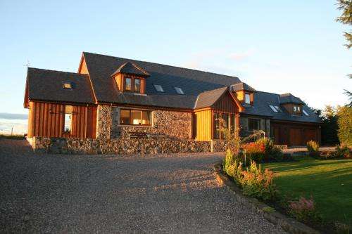 www.tarskavaigbnb.co.uk