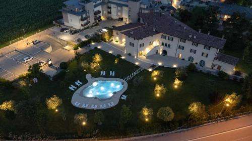 www.borgosannazzaro.it