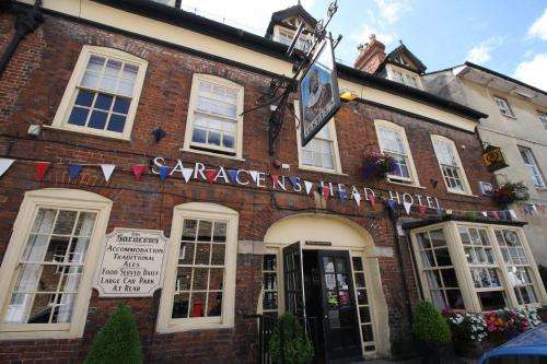 www.saracenshead.co.uk