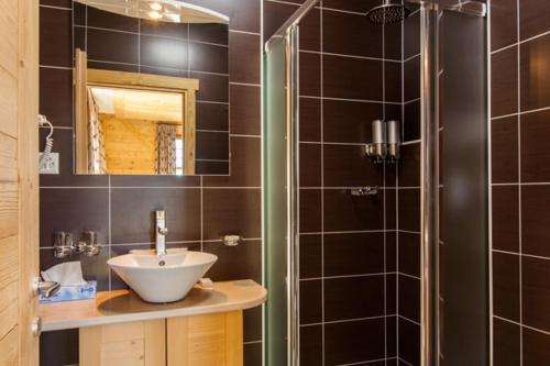 www.hotelardeve.ch