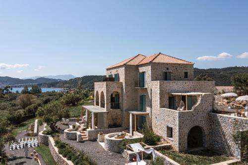 www.theoliveyard.gr