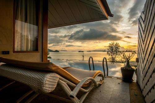 www.kohyaoyaihillsideresort.com