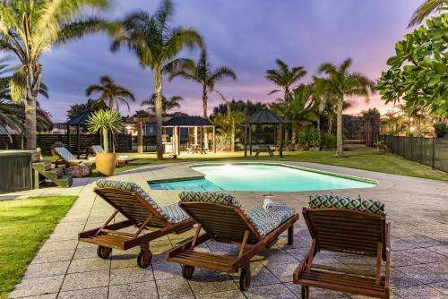 www.taipabeachresort.co.nz