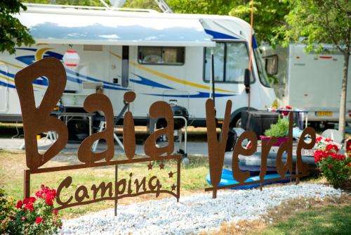 www.campingbaiaverde.com