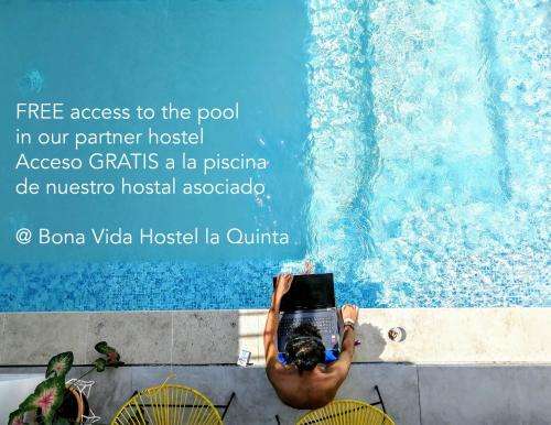 www.bonavidahostel.com