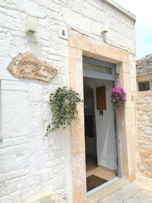 www.charmingtrulli.com
