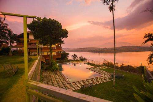 www.vistararesort.com