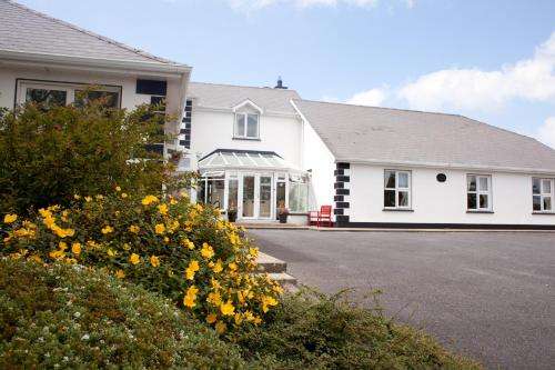 www.grovemount-ennistymon.com