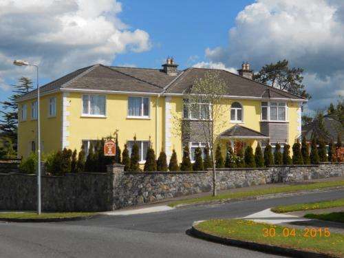 www.theyellowhouse.ie