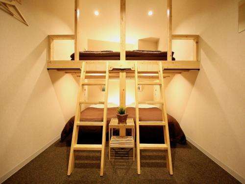 www.osaka-guesthouse-nest.com