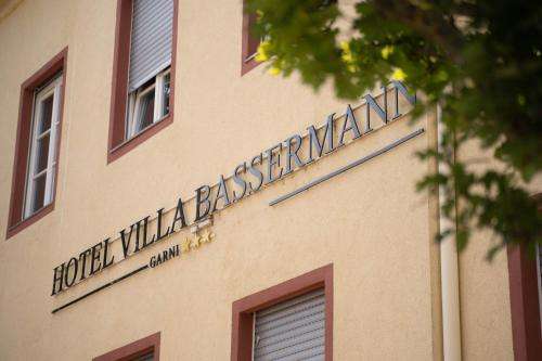 www.villa-bassermann.de