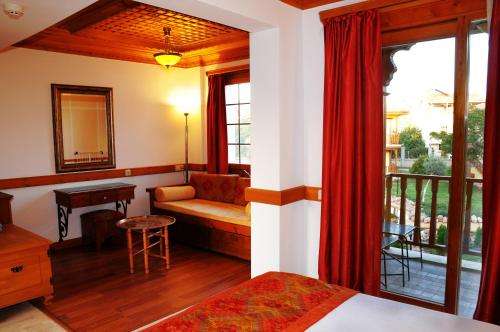 www.angorabeachresort.com