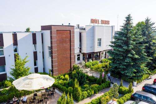 www.kmicichotel.pl