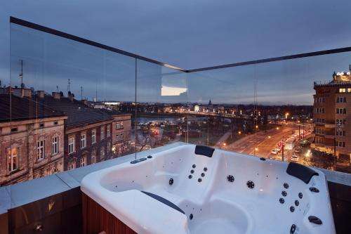 www.aparthotelbestviews.com