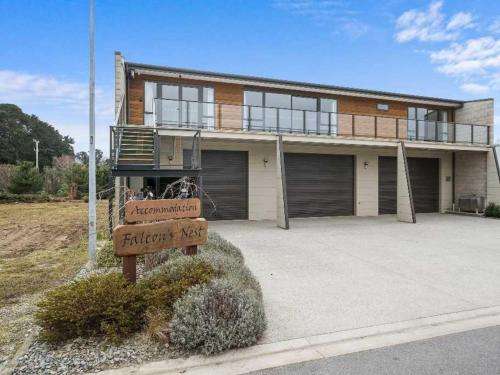 www.falconsnest.co.nz