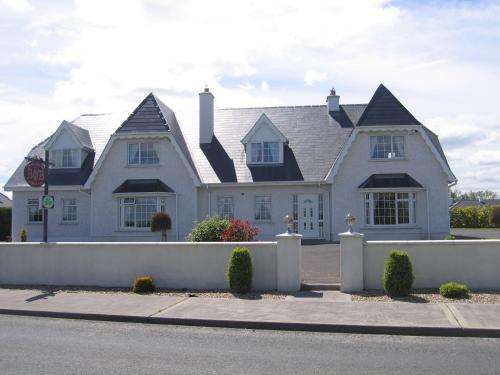www.rosshouse.ie