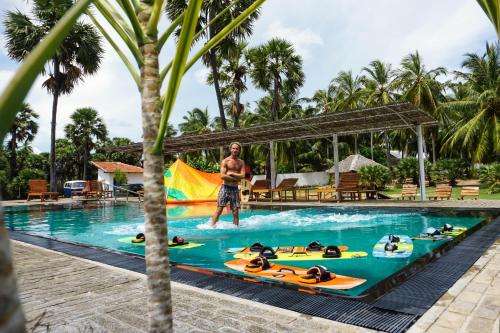 www.valampuriresort.com