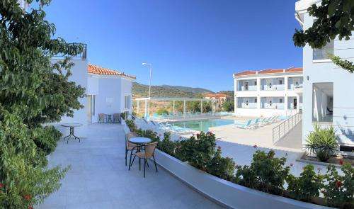 www.hoteldefkalion.com
