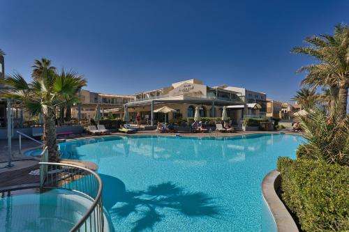 www.pearlhotels.gr