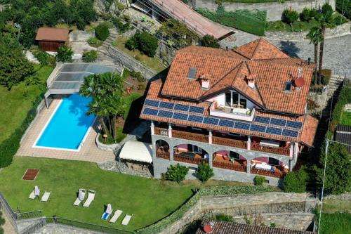 www.residencecasarosa.it