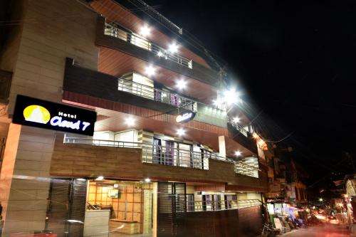 www.hotelcloud7.com